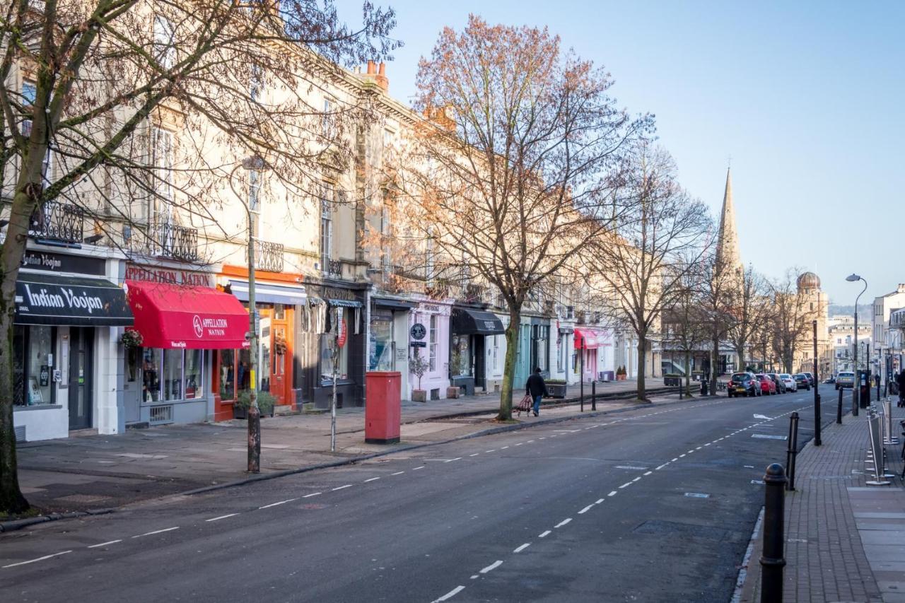 Modern 2 Bedroom Town Centre Apartment Cheltenham Buitenkant foto